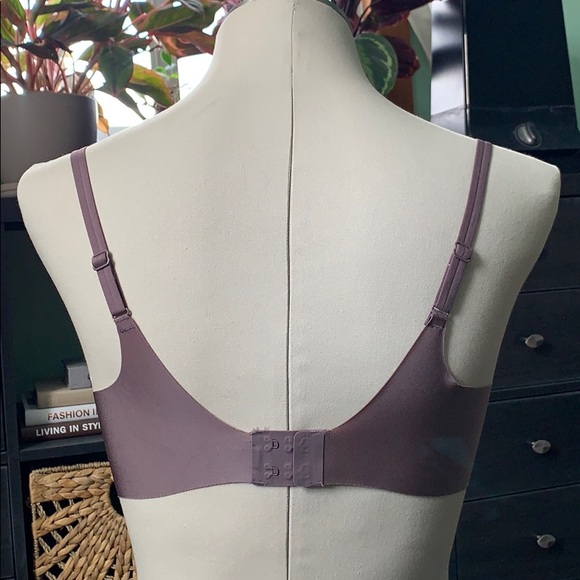 Victoria’s Secret Push up Demi - Picture 3 of 6